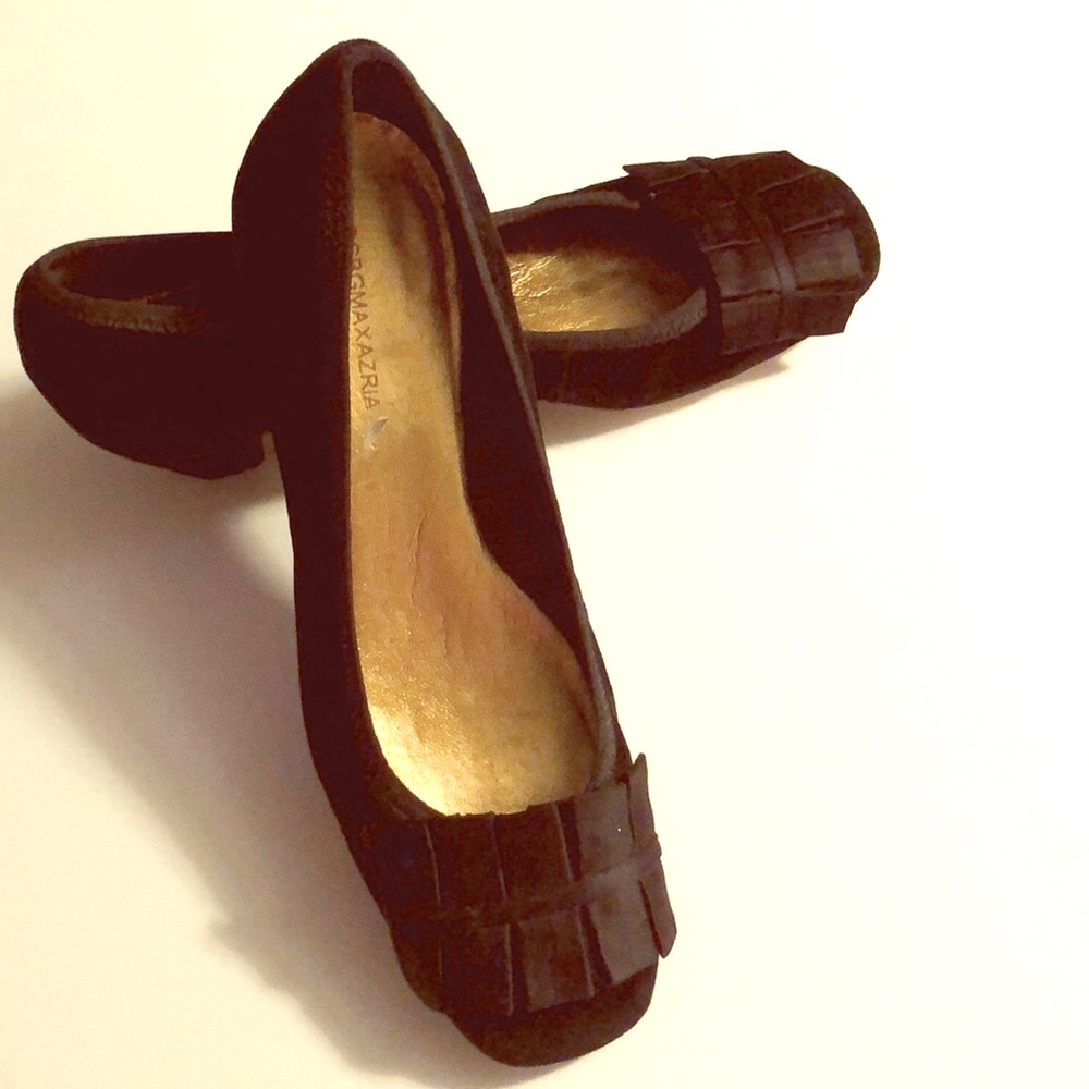 Velvet pumps